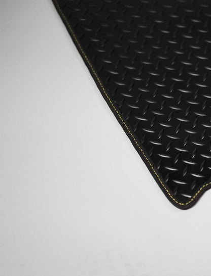 Fits Hyundai Tucson 2021 on Boot Mat in 3mm Rubber with Coloured Stitch Edge